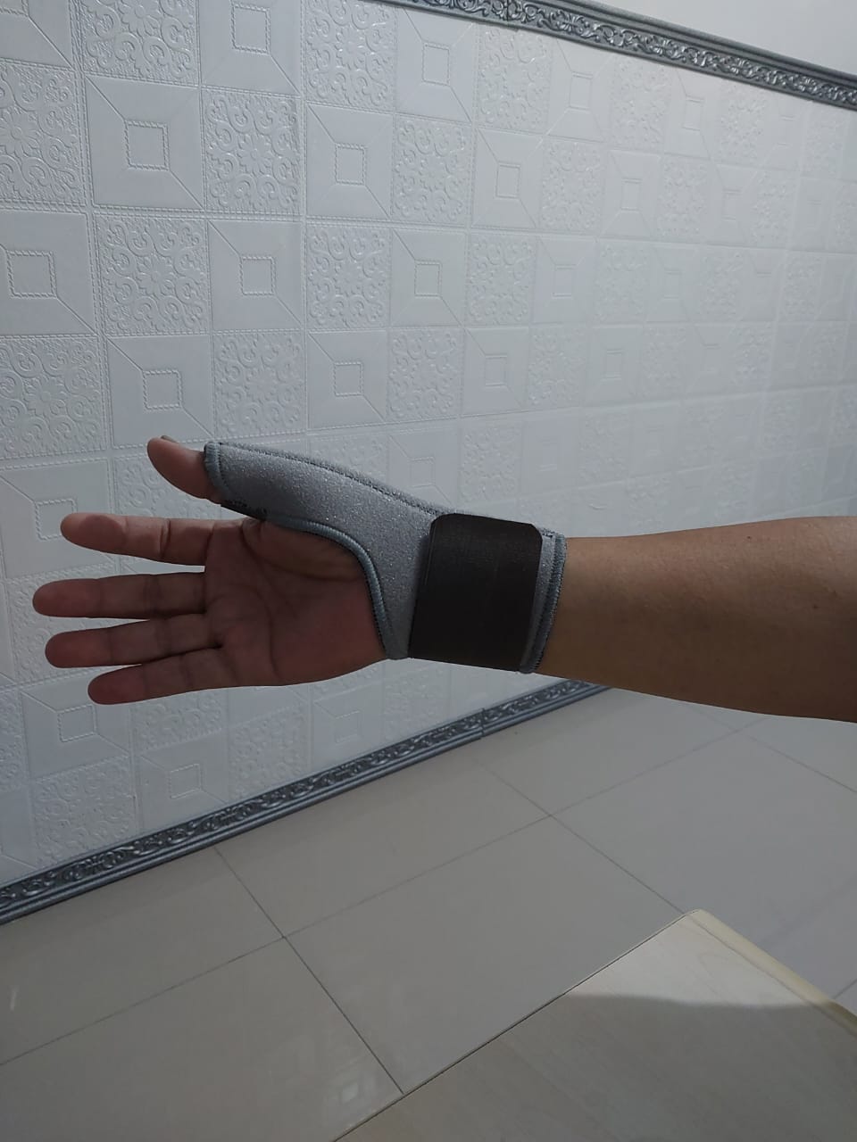 Thumb Support